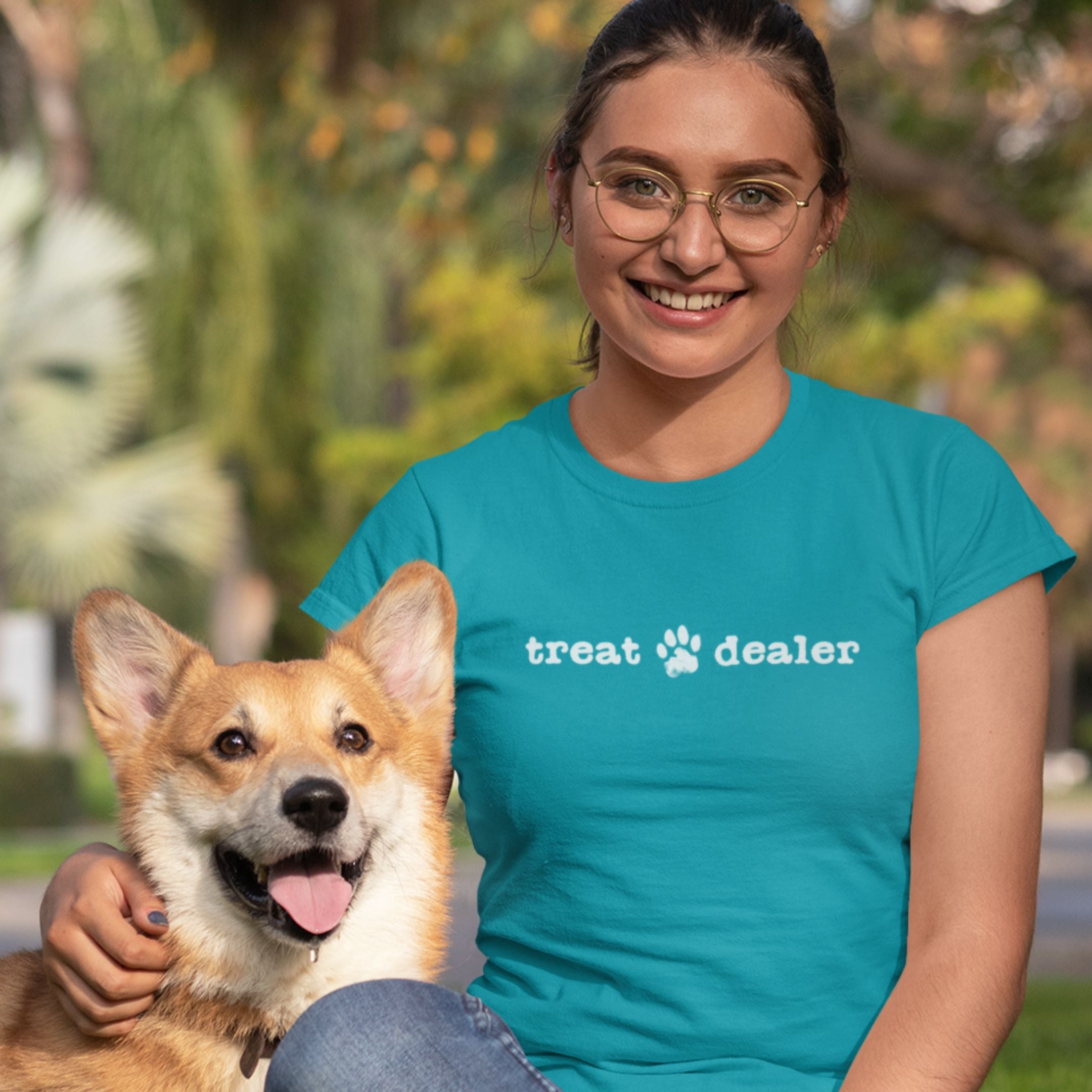 T-Shirt Treat Dealer T-Shirt ReallyintoDogs