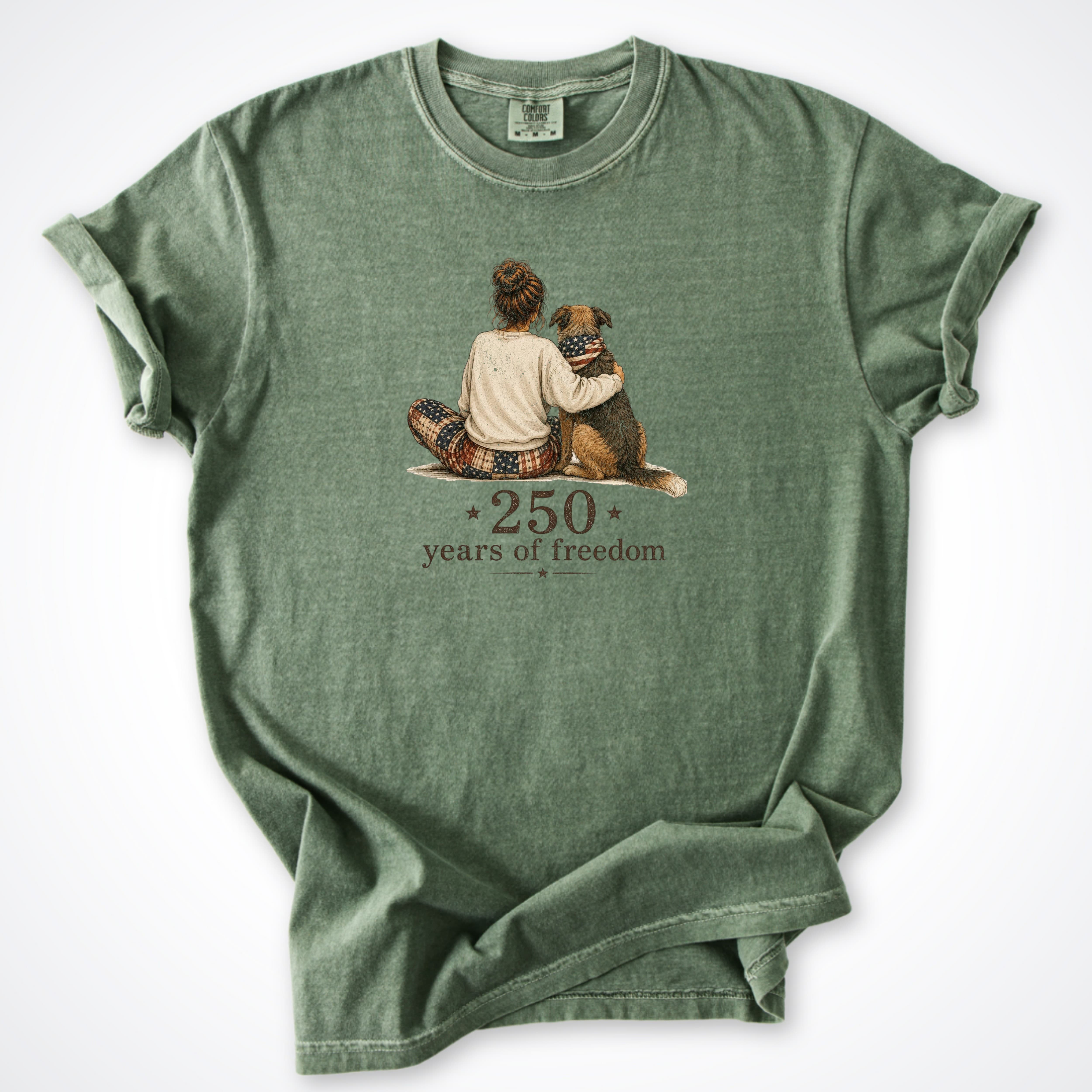 T-Shirt Moss / S 250 Years of Freedom - Woman & Dog Comfort Colors T-Shirt ReallyintoDogs